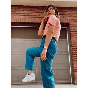 Meet your Posher, Luna